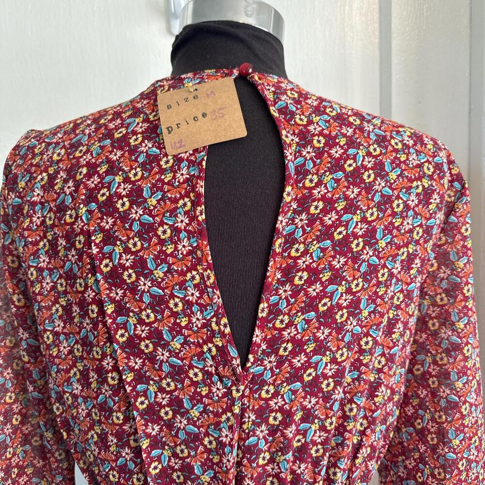 Extremely Flattering Summer Dress - image 5